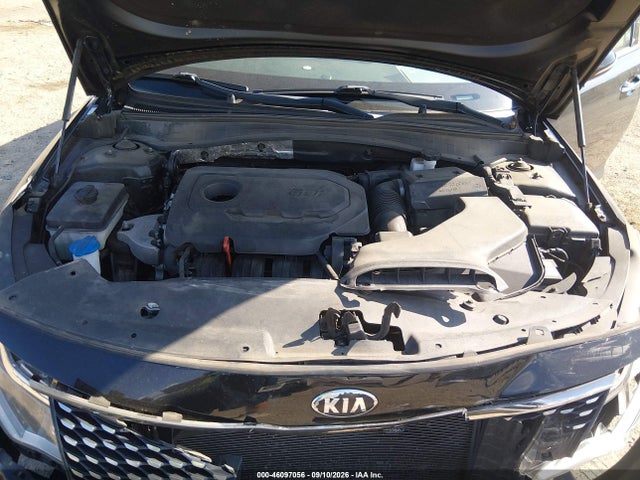 2018 KIA OPTIMA S 10