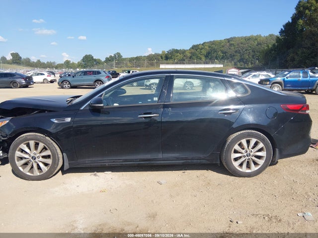 2018 KIA OPTIMA S 14