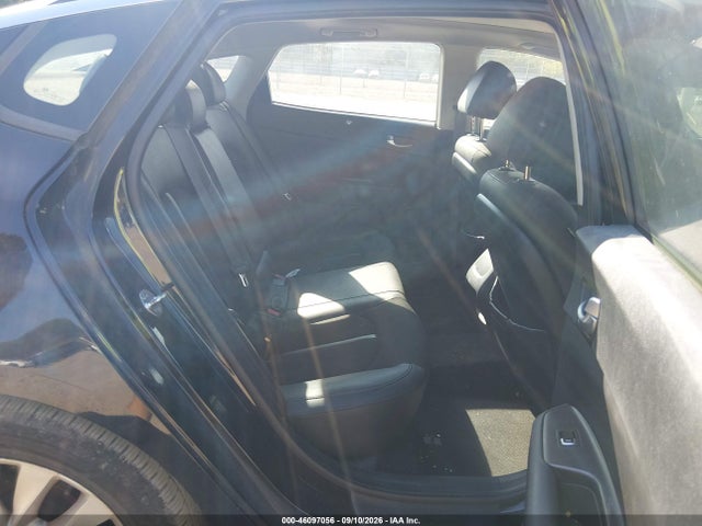2018 KIA OPTIMA S 8