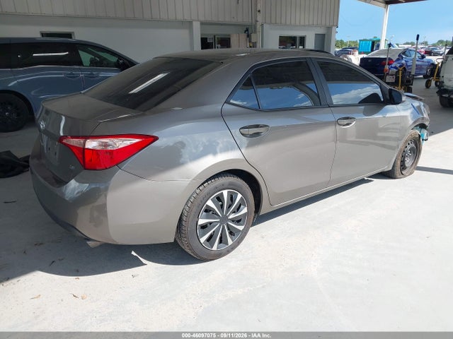 2018 TOYOTA COROLLA LE 4