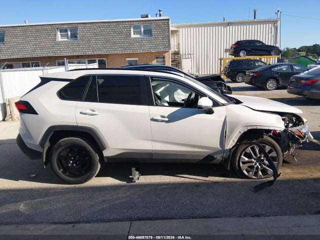 2022 TOYOTA RAV4 XLE PREMIUM 14