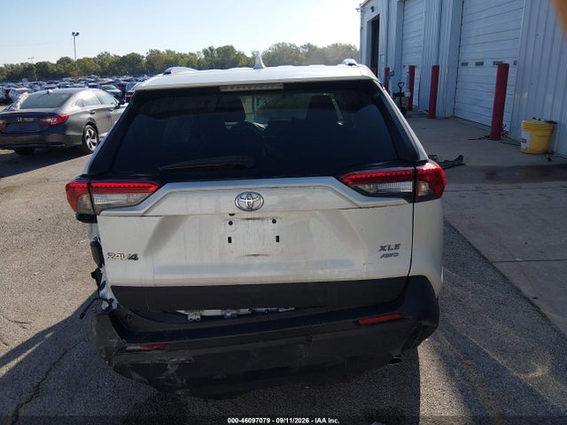 2022 TOYOTA RAV4 XLE PREMIUM 17