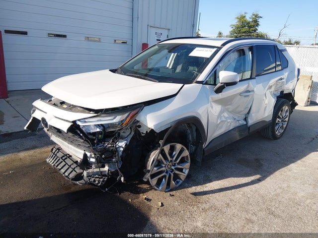 2022 TOYOTA RAV4 XLE PREMIUM 2
