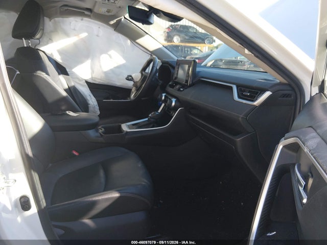 2022 TOYOTA RAV4 XLE PREMIUM 5