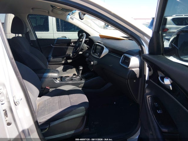 2019 KIA SORENTO 2.4L LX 5