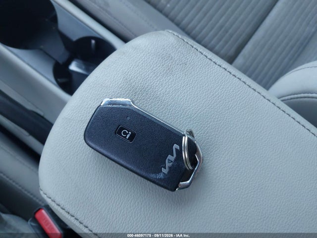 2022 KIA SOUL S 11