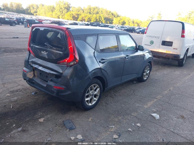 2022 KIA SOUL S 4