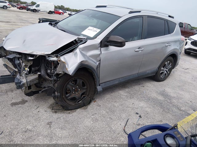 2017 TOYOTA RAV4 LE 2