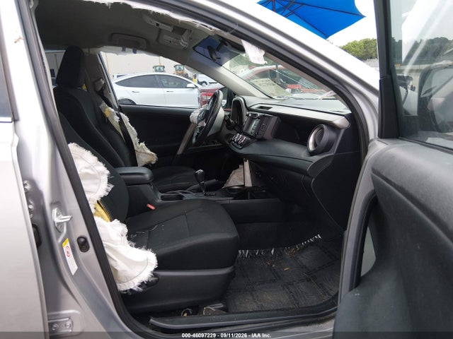 2017 TOYOTA RAV4 LE 5