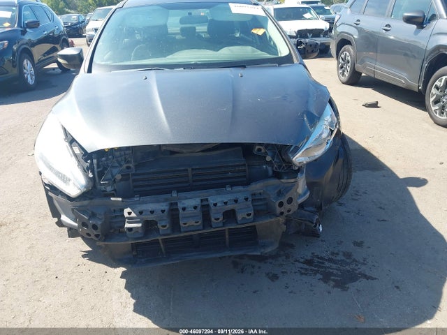 2017 FORD FOCUS SE 13