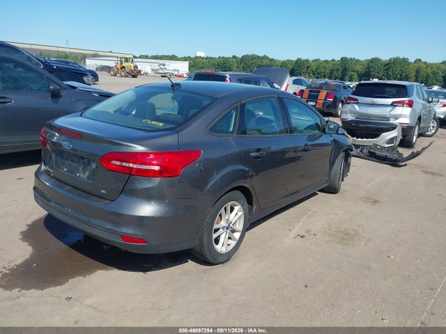 2017 FORD FOCUS SE 4