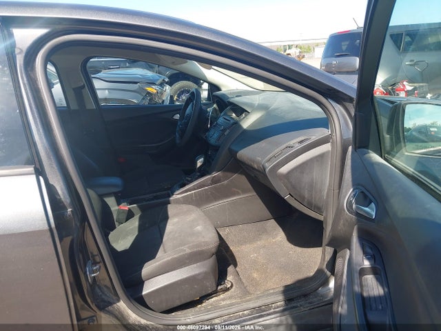 2017 FORD FOCUS SE 5