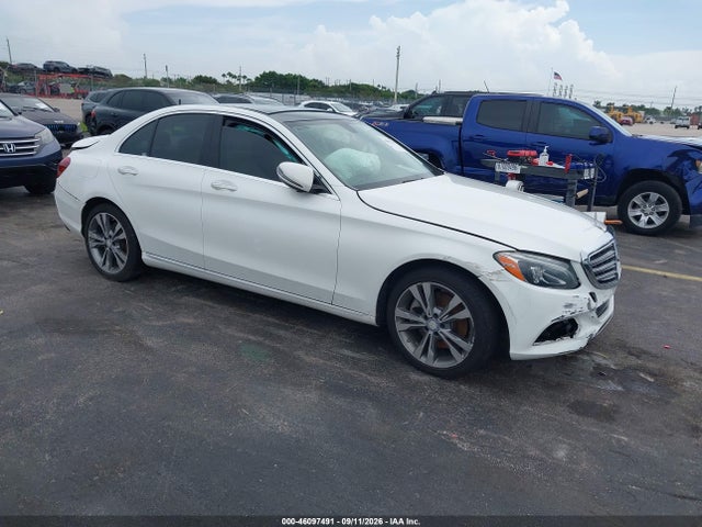 2016 MERCEDES-BENZ C 300 LUXURY