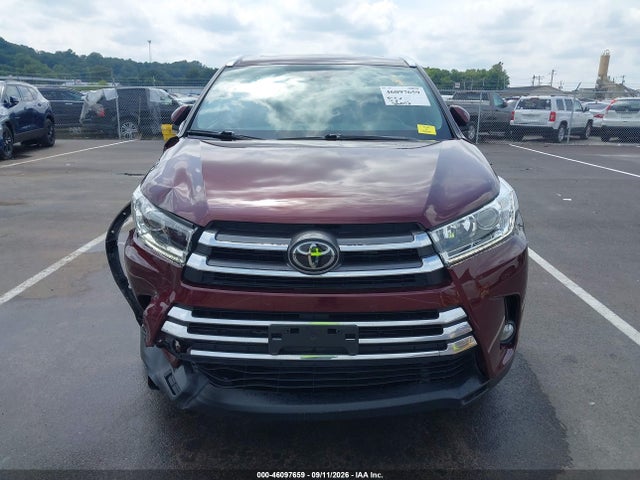 2018 TOYOTA HIGHLANDER LIMITED 12
