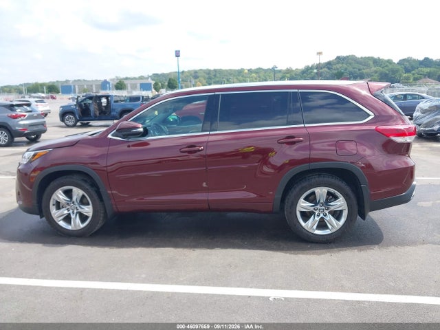 2018 TOYOTA HIGHLANDER LIMITED 14