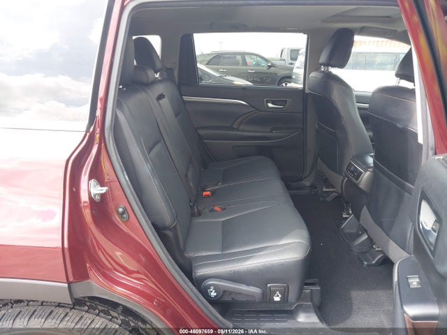 2018 TOYOTA HIGHLANDER LIMITED 8