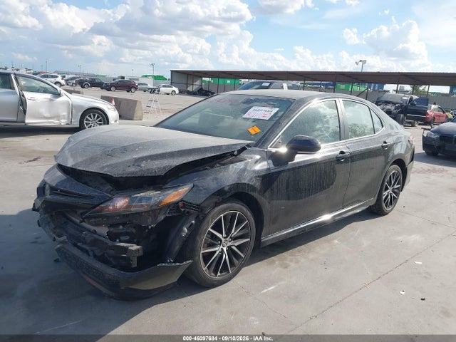 2023 TOYOTA CAMRY SE 2