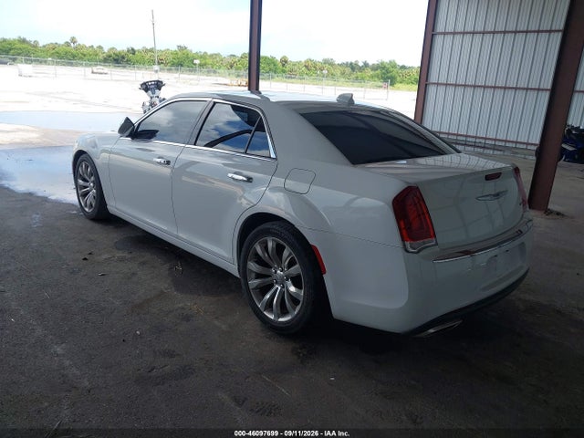 2019 CHRYSLER 300 LIMITED 3