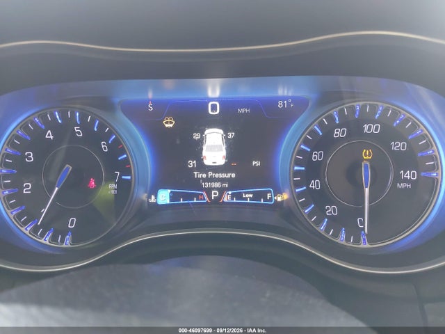 2019 CHRYSLER 300 LIMITED 7