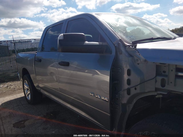 2022 RAM 1500 CLASSIC SLT 4X2 5'7 BOX 14