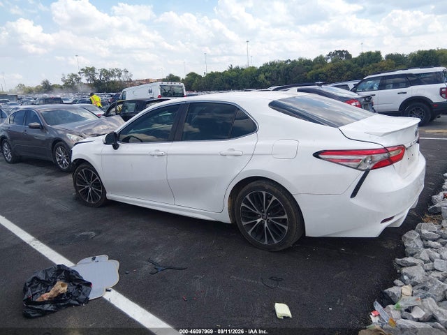 2019 TOYOTA CAMRY SE 13