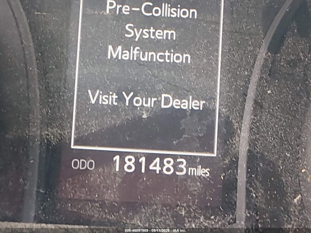 2019 TOYOTA CAMRY SE 14