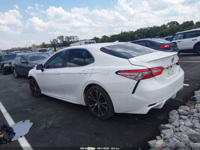 2019 TOYOTA CAMRY SE 3