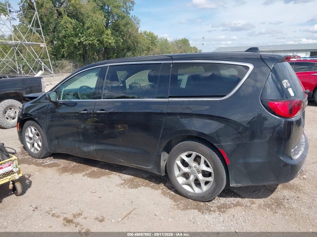 2017 CHRYSLER PACIFICA TOURING PLUS 14