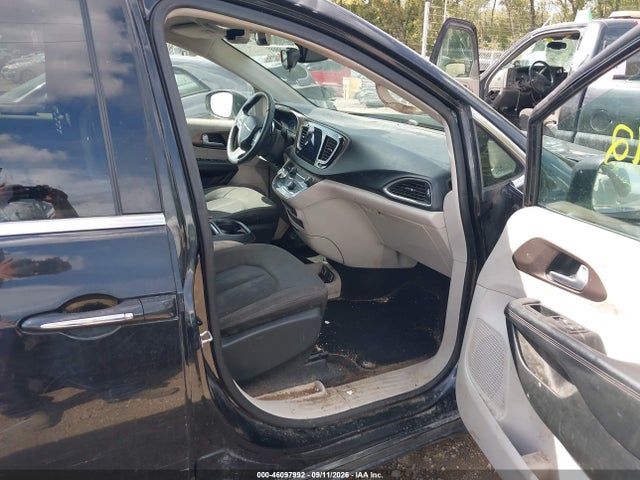 2017 CHRYSLER PACIFICA TOURING PLUS 5