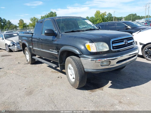2002 TOYOTA TUNDRA LTD V8