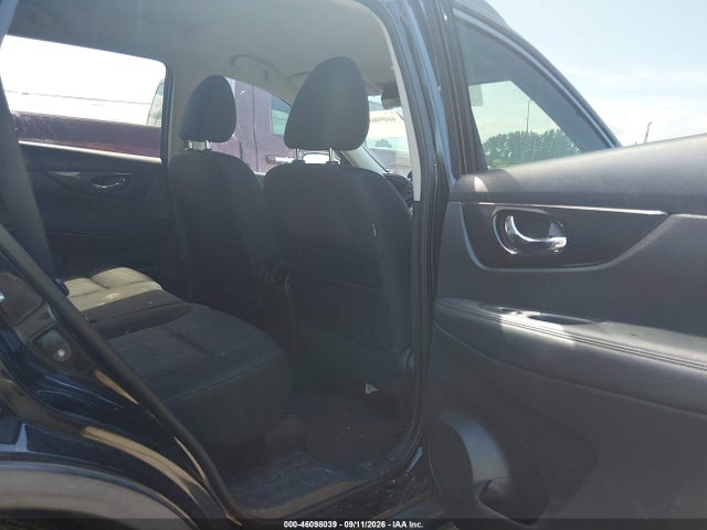2018 NISSAN ROGUE SV 8