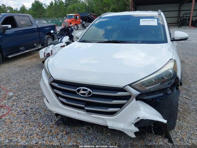 2017 HYUNDAI TUCSON SE PLUS 12
