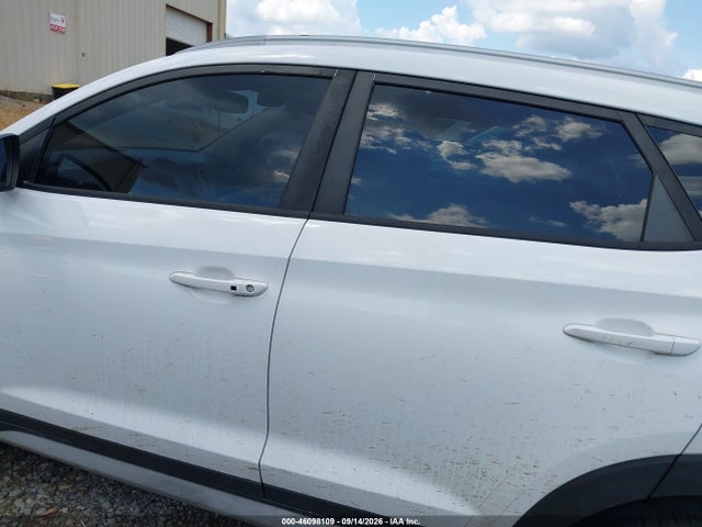 2017 HYUNDAI TUCSON SE PLUS 14