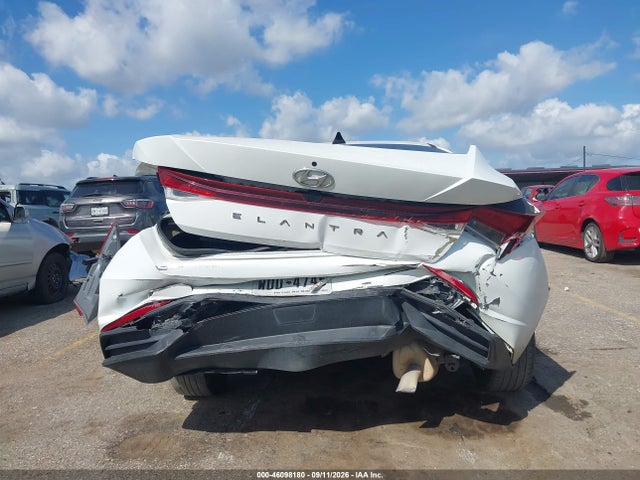 2021 HYUNDAI ELANTRA SEL 16