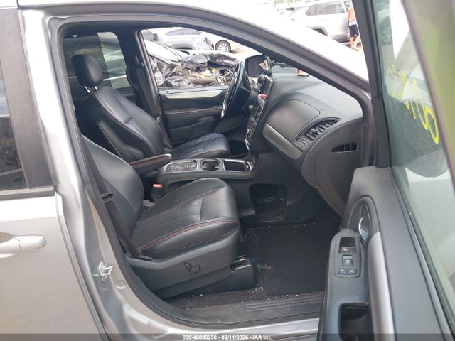 2018 DODGE GRAND CARAVAN GT 5