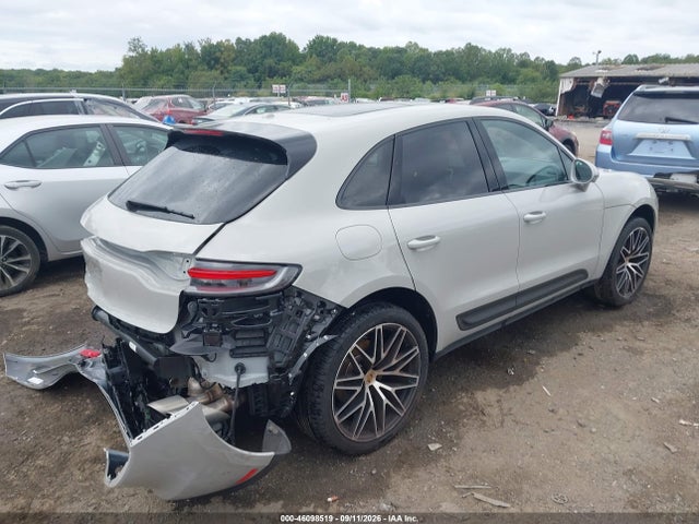 2023 PORSCHE MACAN S 4