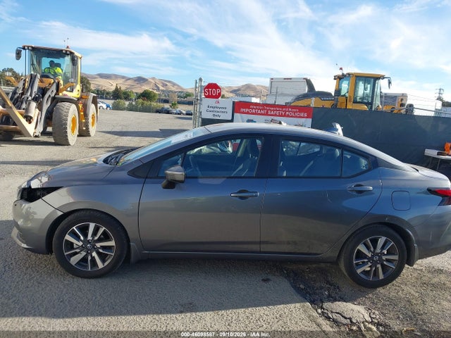 2021 NISSAN VERSA SV XTRONIC CVT 15