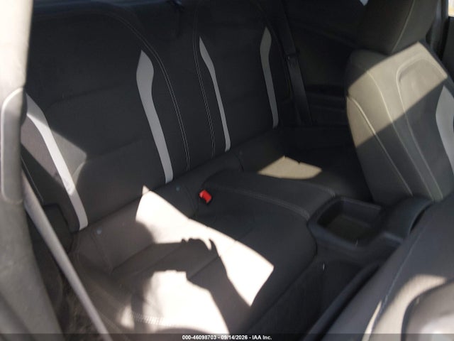 2021 CHEVROLET CAMARO RWD LT1 8