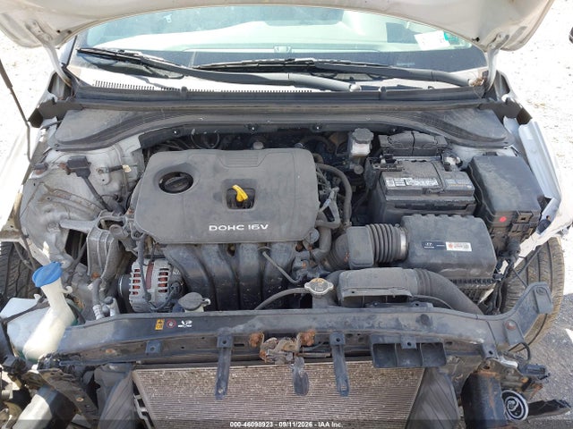 2017 HYUNDAI ELANTRA SE 10