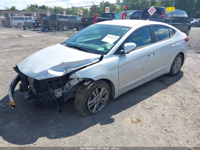2017 HYUNDAI ELANTRA SE 2
