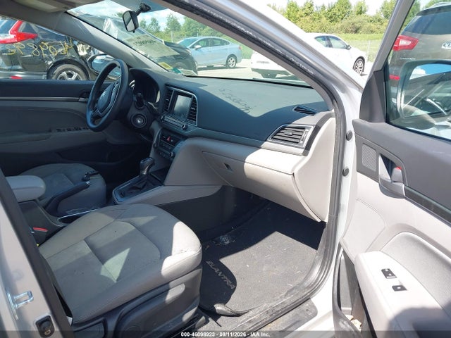 2017 HYUNDAI ELANTRA SE 5