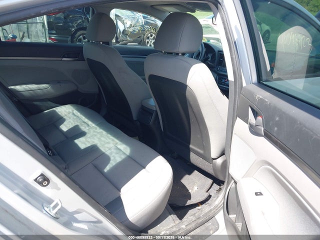 2017 HYUNDAI ELANTRA SE 8