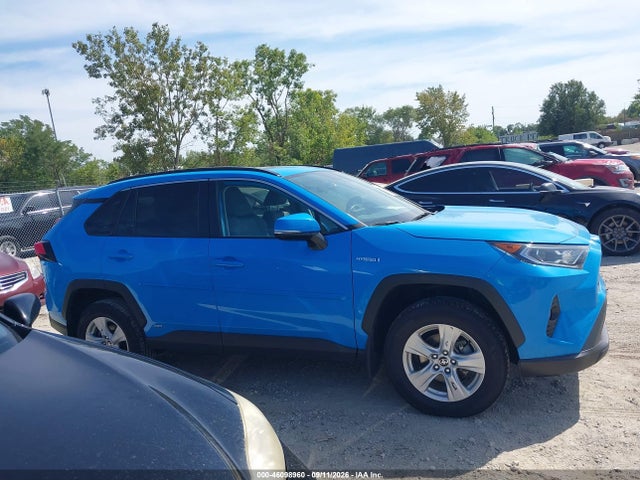 2021 TOYOTA RAV4 HYBRID XLE 13