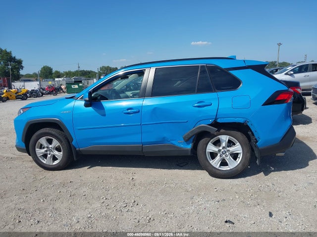 2021 TOYOTA RAV4 HYBRID XLE 14