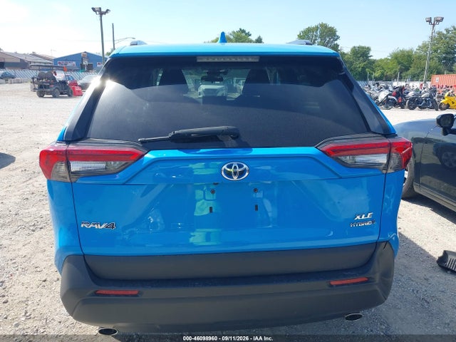 2021 TOYOTA RAV4 HYBRID XLE 16