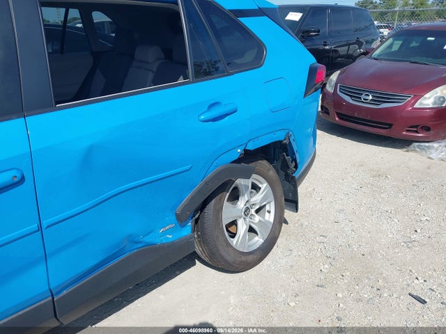 2021 TOYOTA RAV4 HYBRID XLE 6