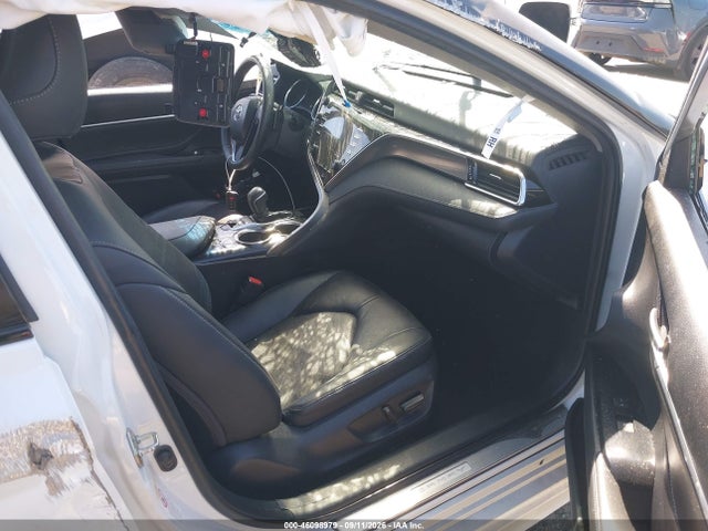 2018 TOYOTA CAMRY XSE 5