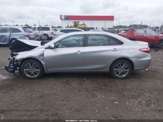 2017 TOYOTA CAMRY SE 15