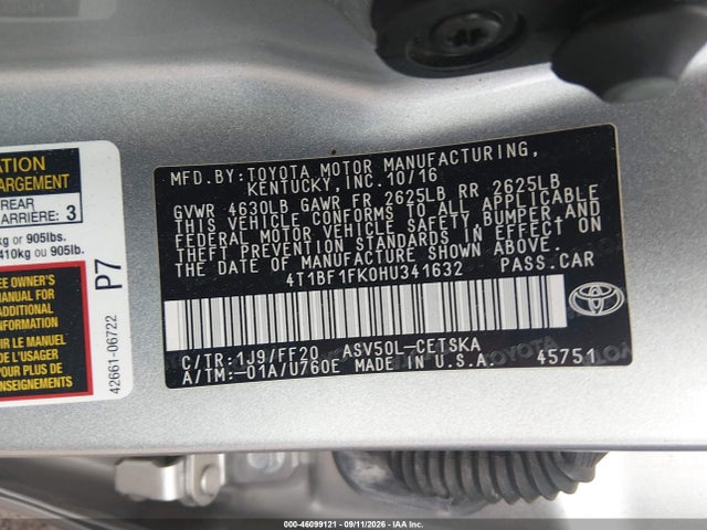 2017 TOYOTA CAMRY SE 9