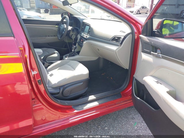 2017 HYUNDAI ELANTRA SE 5